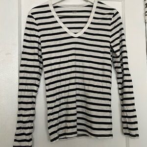 Gap black and white striped long sleeve tee